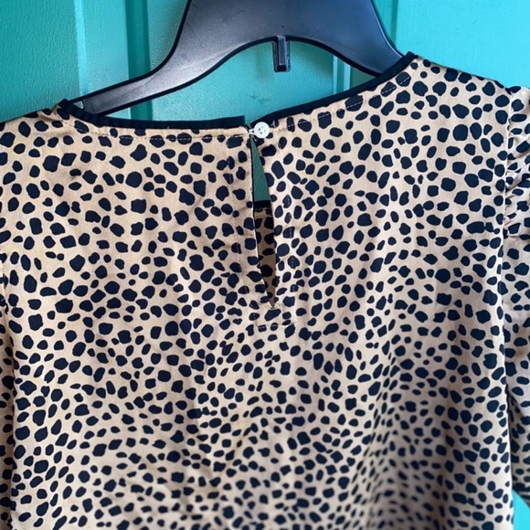 Loft size small animal print blouse excellent cons - Picture 5 of 5